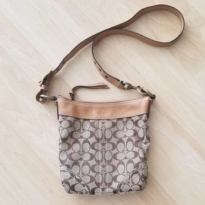 Coach signature purse / crossbody bag